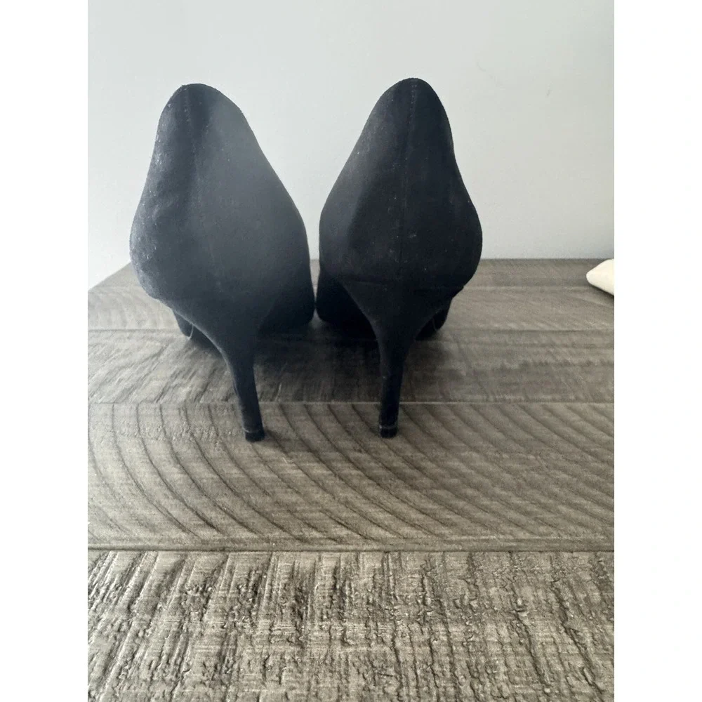Forever 21 Faux Suede Black Stiletto Heels Size 10 pre-owned‎